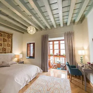 Luxe Carlos Canal Apartment Seville
